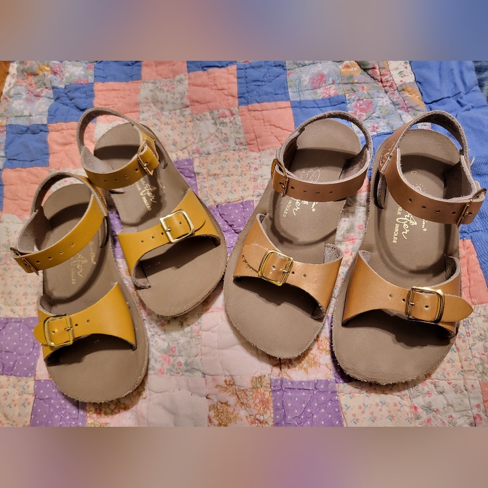 Leather Sun san salt water sandals/Sandals by hoy ,girls 10